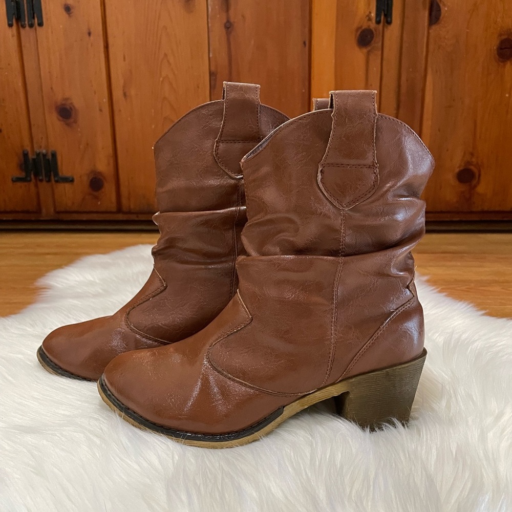 Wet Seal Women Western Style Mid-Calf Boot In Brown Size 7